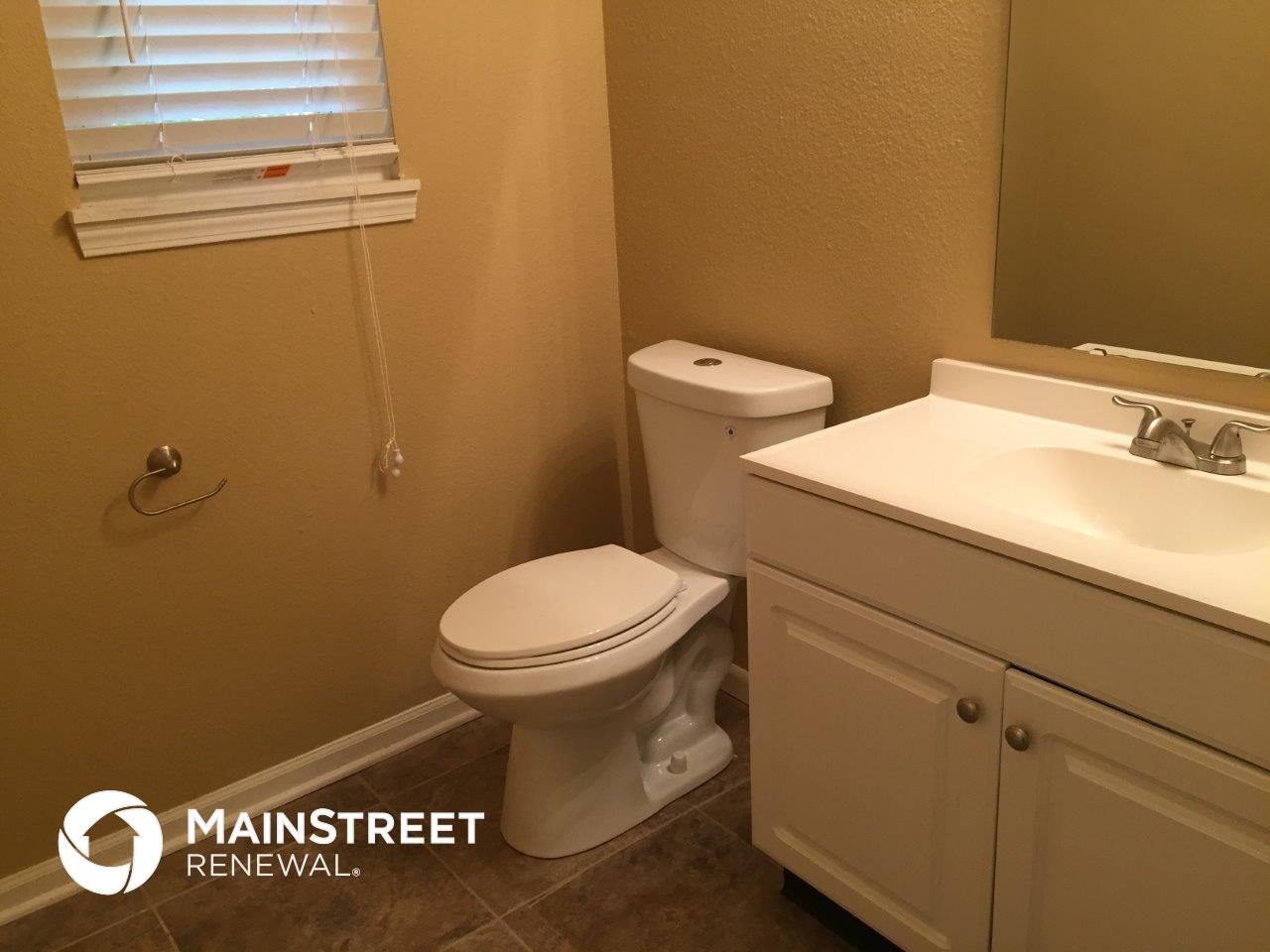 Building Photo - 5329 Alameda Rd