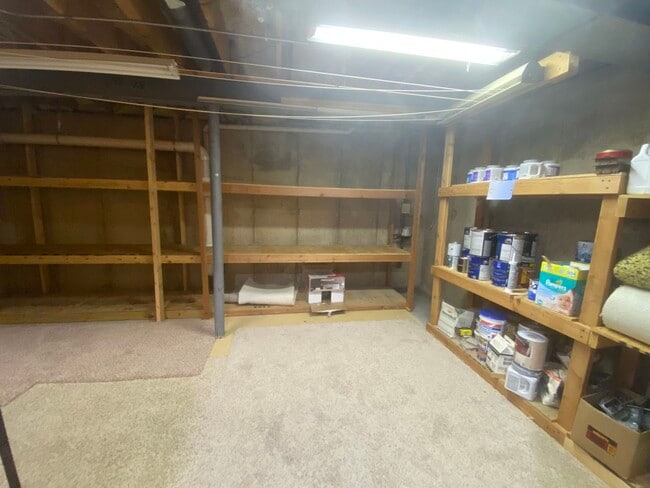 Building Photo - 1213 Pennsbury Ln
