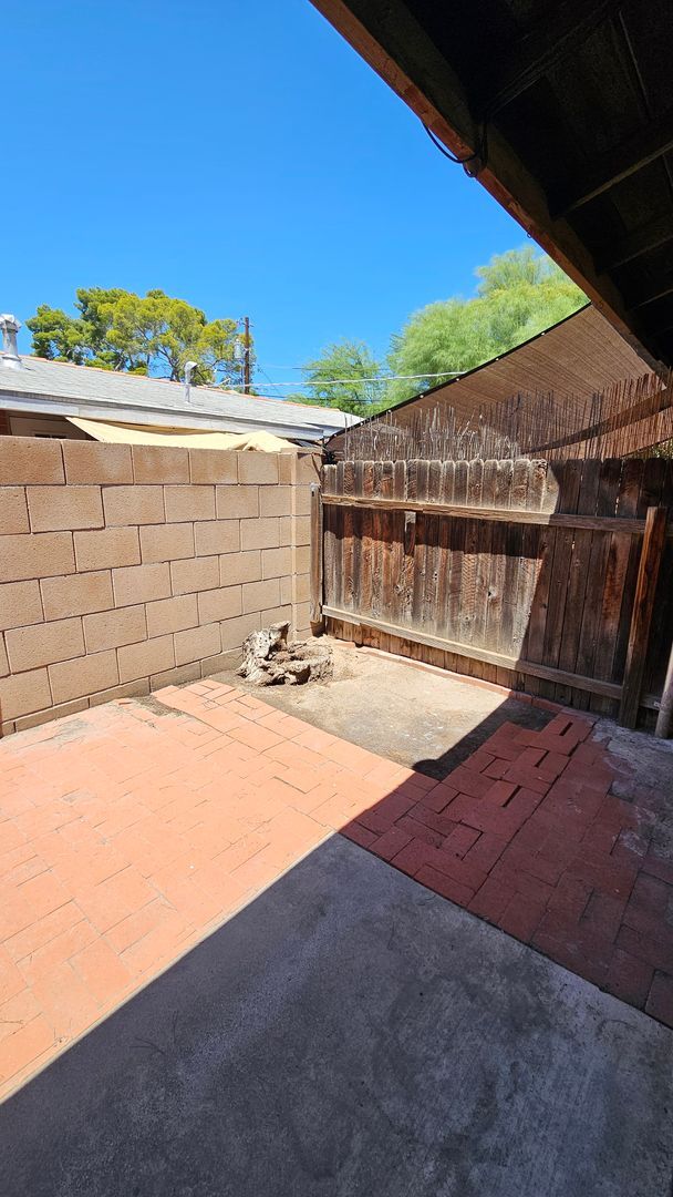 Building Photo - Winterhaven Small Apartment Community, Rem...