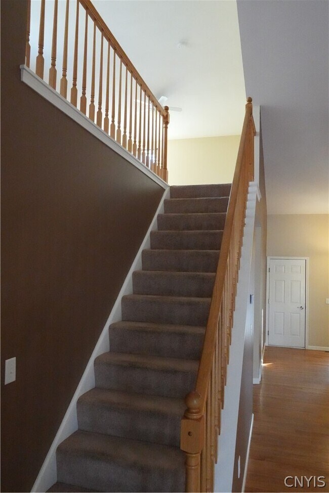 Building Photo - 5086 Minuteman Ln