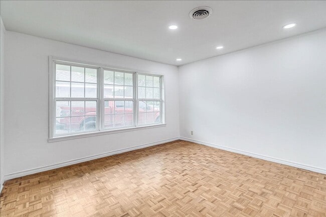 Building Photo - 1022 Herndon St