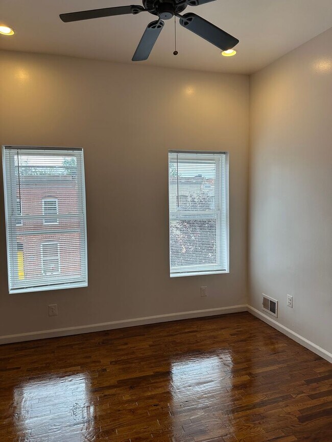 Building Photo - Beautifully Renovated Home! Central Air! Rear Yard! Available Now!