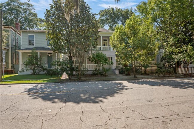 Building Photo - Move-In Special: $300 Off First Month if You Move by Feb 28, 2026!