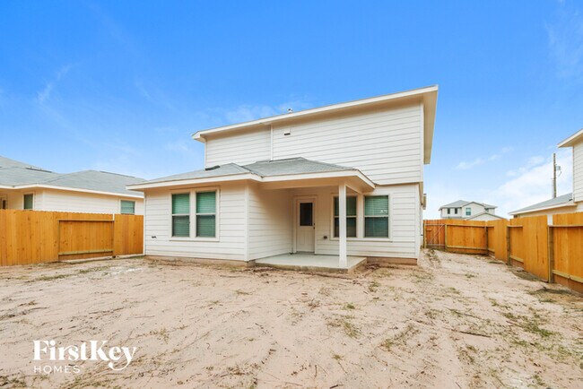 Building Photo - 25597 Roy Rogers Rd