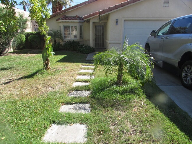 Primary Photo - 51240 Avenida Velasco