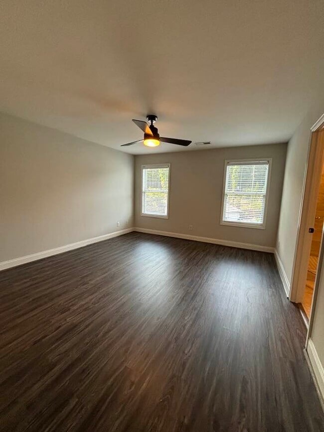 Building Photo - 962 Lennox BlvdBirmingham, AL35216