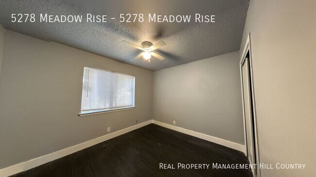 Building Photo - 5278 Meadow Rise St