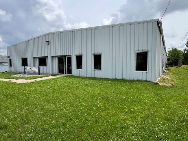 Primary Photo - 2909 Perry St