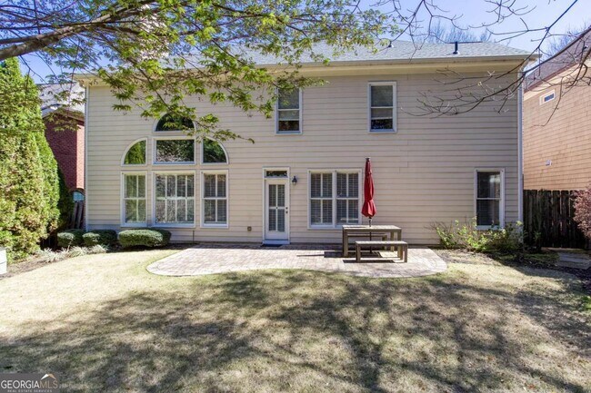 Building Photo - 3206 Windsor Lake Dr NE