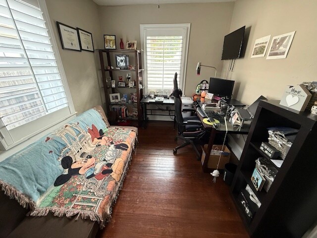 Building Photo - 1642 Van Buren St