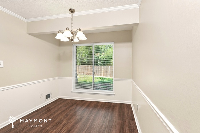Building Photo - 357 Forest Ct