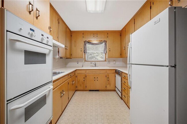 Building Photo - Nice 3 bedroom 2 bath home in North Fayetteville