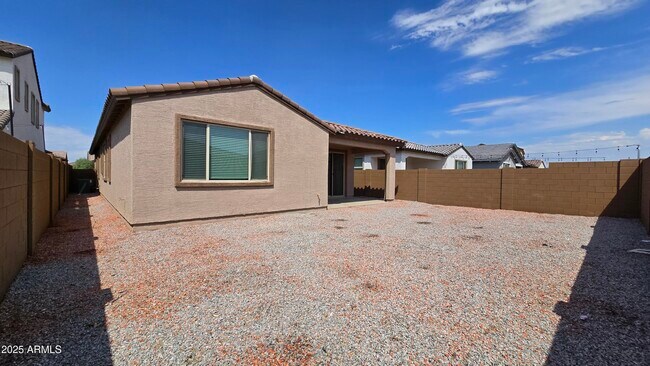 Building Photo - 2563 W Hidalgo Ave