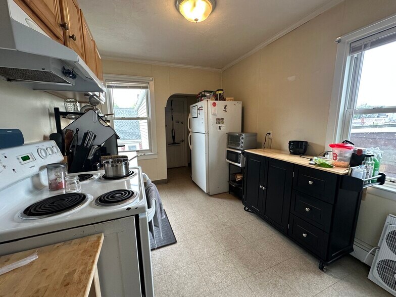 Building Photo - 41 Mount Pleasant St