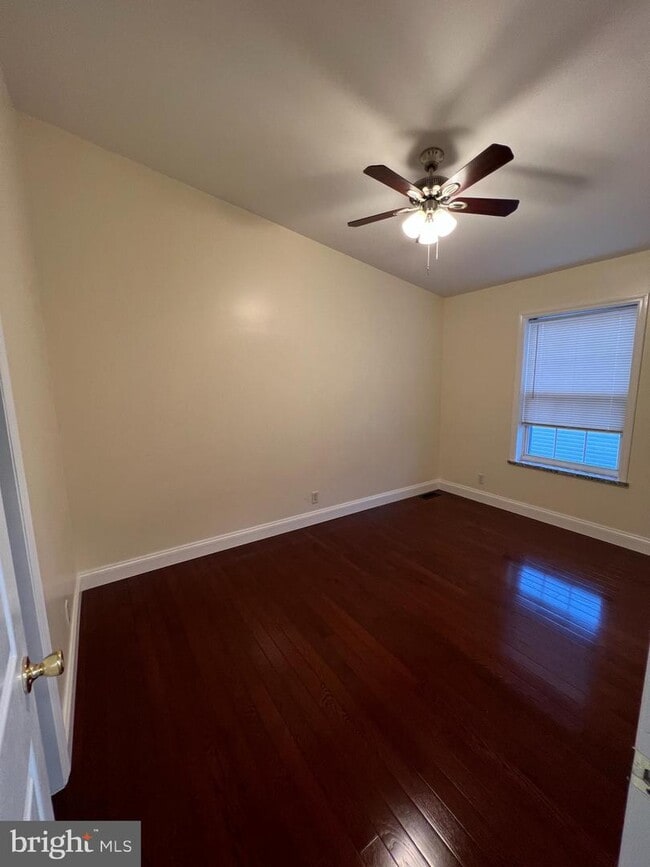Building Photo - 7509 Cove Point Way