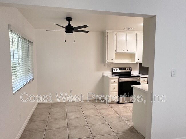 Building Photo - 1810 Broadway St