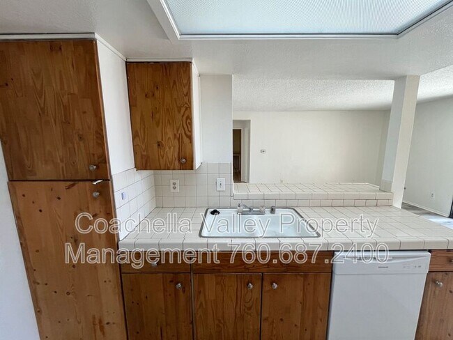 Building Photo - 32455 Cielo Vista Rd
