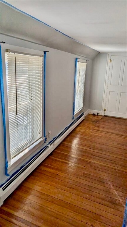 Building Photo - 198 Main St