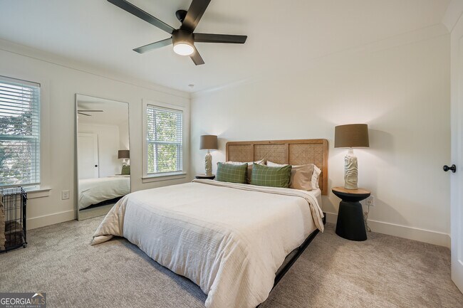 Building Photo - 568 Avondale Pk Cir