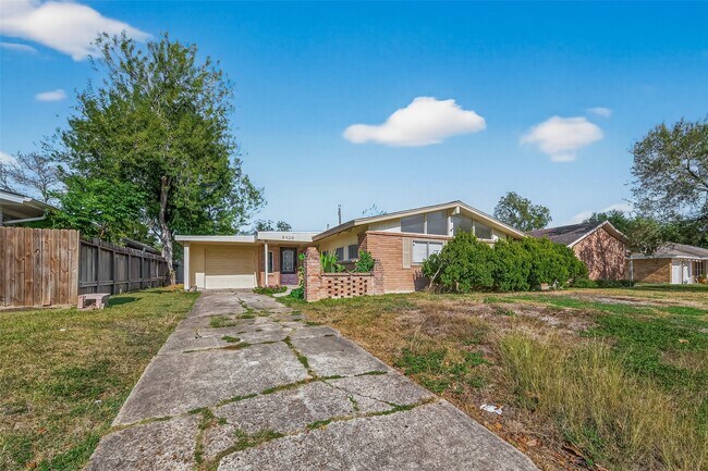 Building Photo - 6426 Mobud Dr