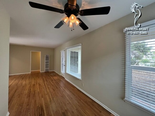 Building Photo - 3BR 1.5BA House in the Hollywood Riviera