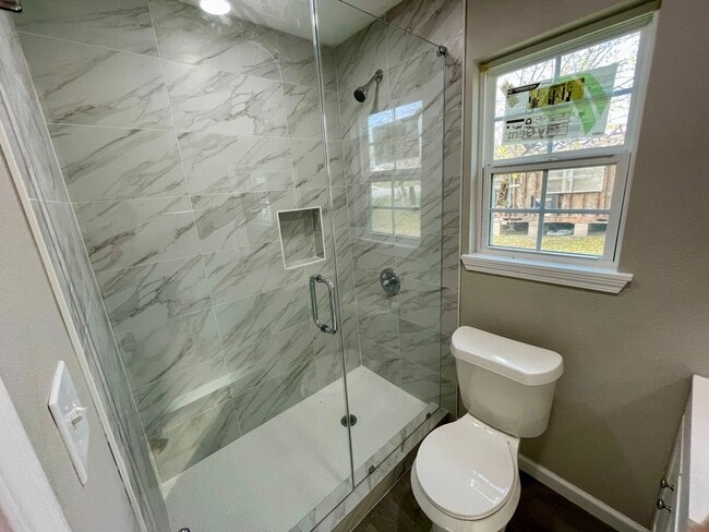 Building Photo - 503 Hill St