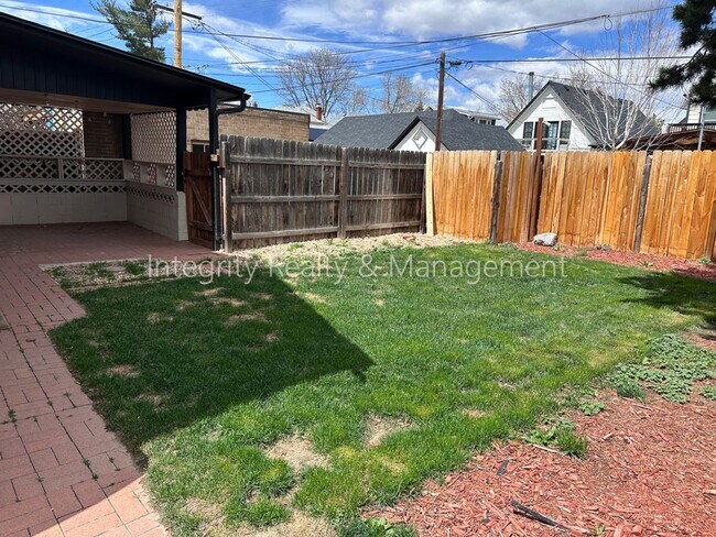 Building Photo - 4631 W Moncrieff Pl