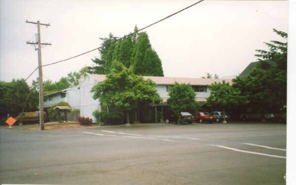 Primary Photo - Willamette Manor Townhouse