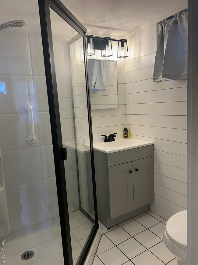 Building Photo - 7 Cedar Ave