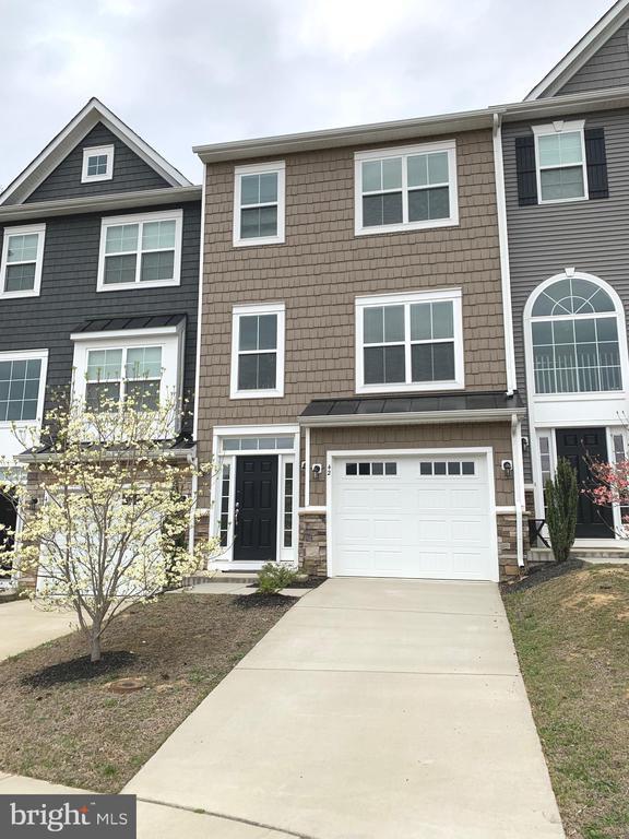 Building Photo - 42 Andrews Pl