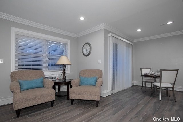 Building Photo - 100 Imperial Way