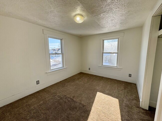 Building Photo - 2709 Abbott Pl NW