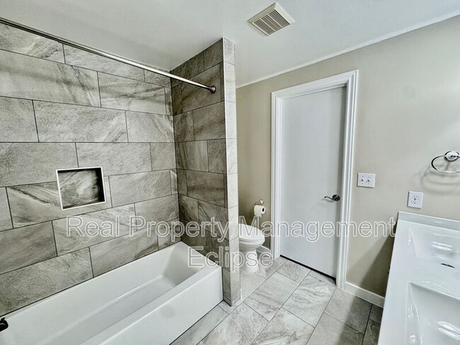 Building Photo - 4229 155th Pl SE