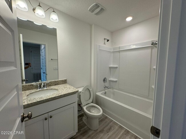 Building Photo - 147 Ellery Ln