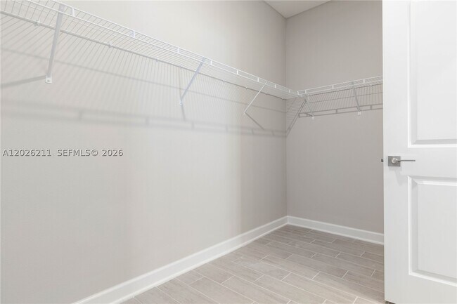 Building Photo - 950 Bartram Ave SW