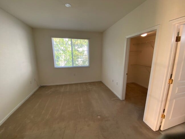 Building Photo - 10351 W Girton Dr