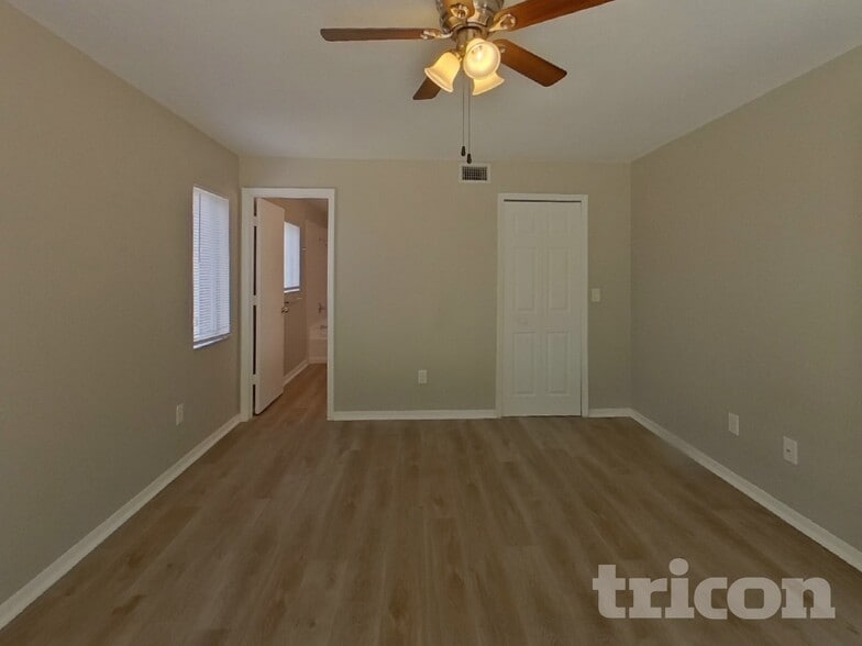 Building Photo - 1330 Gangplank Dr