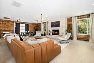 Building Photo - 8442 E McNelly Rd