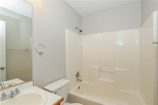 Building Photo - 85 Dove Point