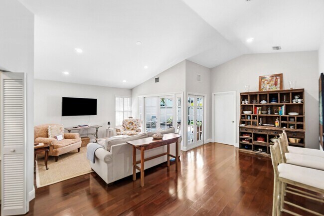 Building Photo - 2579 Bedford Mews Dr