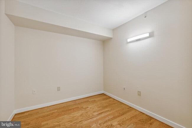 Building Photo - 1117 10th St NW