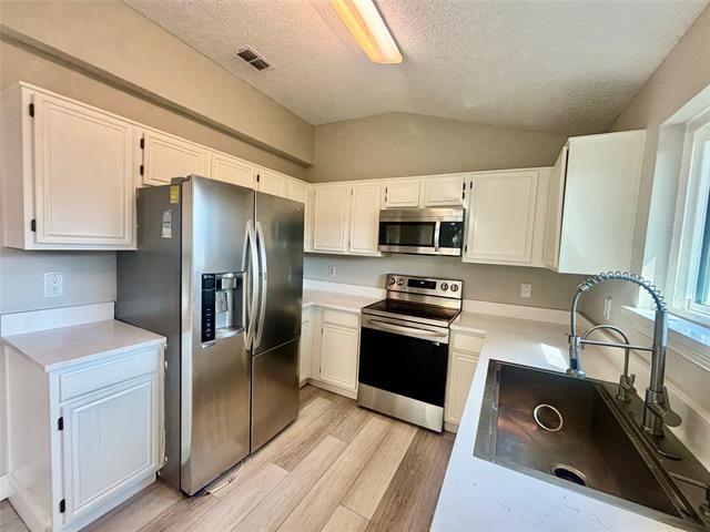 Building Photo - 8836 Pedernales Trail