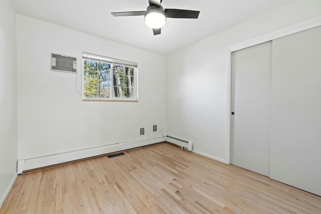 Building Photo - 2011 Woodburn St