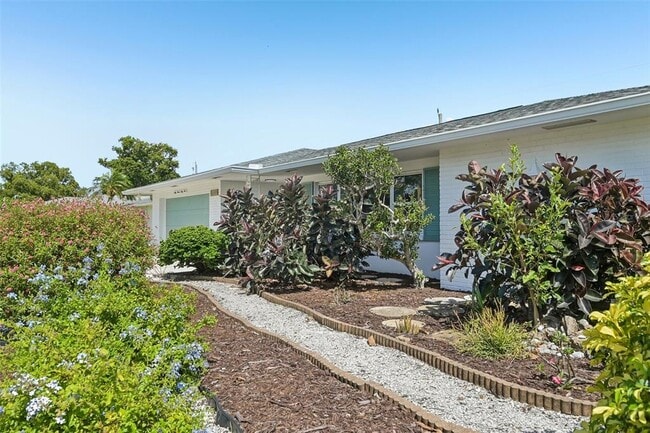 Building Photo - 6735 Keystone Dr