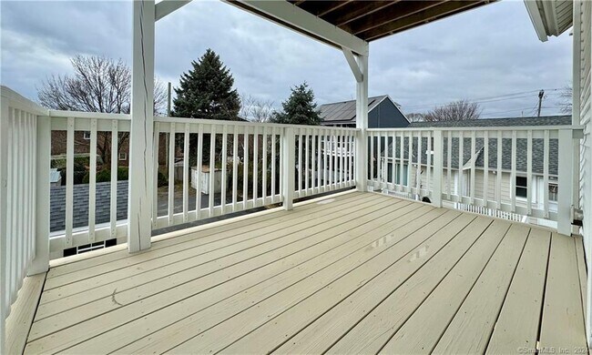 Building Photo - 37 Village Rd