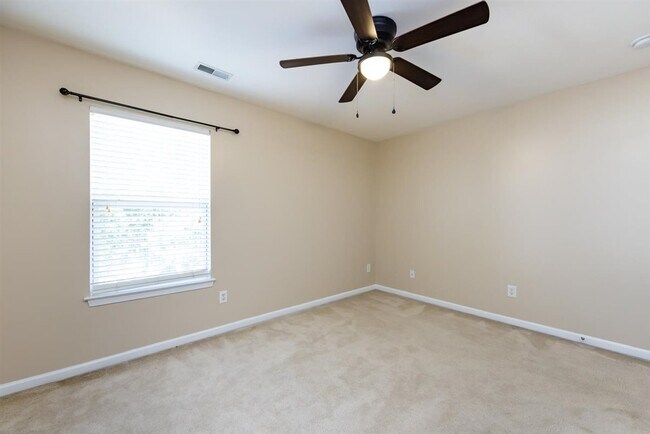 Building Photo - 4811 Sunburst Ln