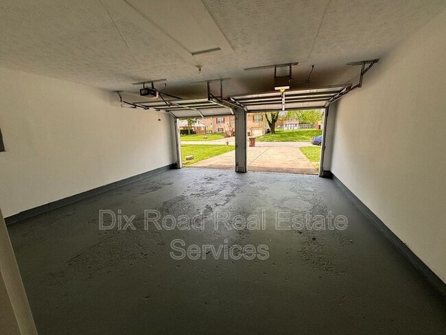 Building Photo - 3312 Burgoyne Dr