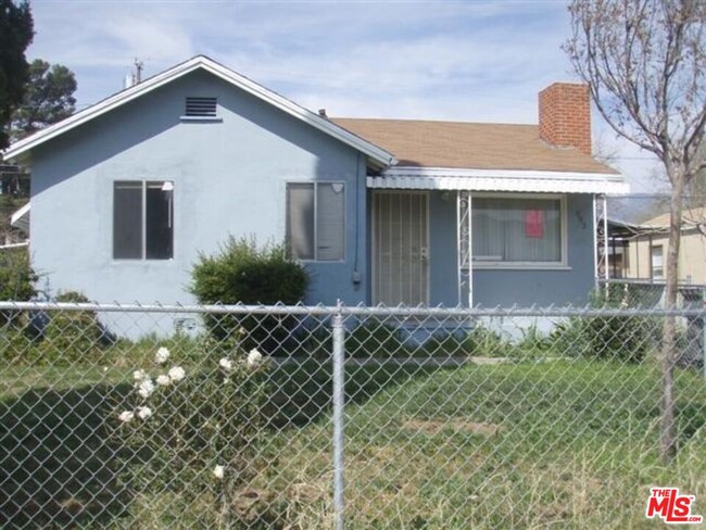 Primary Photo - 993 W Hays St