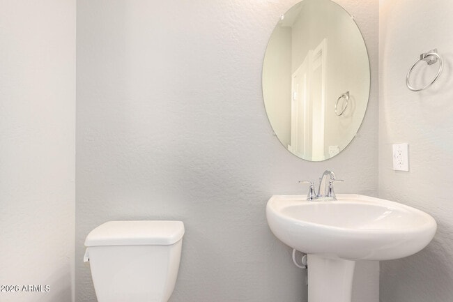 Building Photo - 1677 E Chelsea Ln