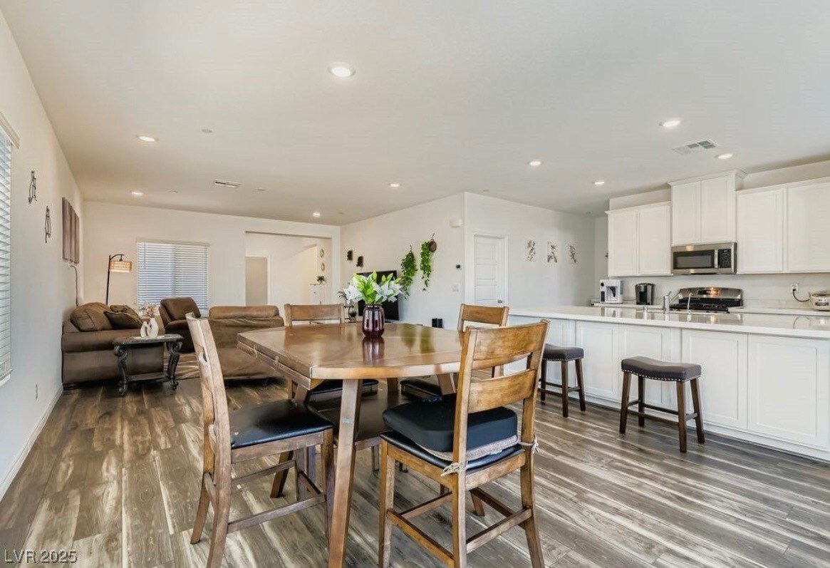 Building Photo - 3746 Etendre Ct